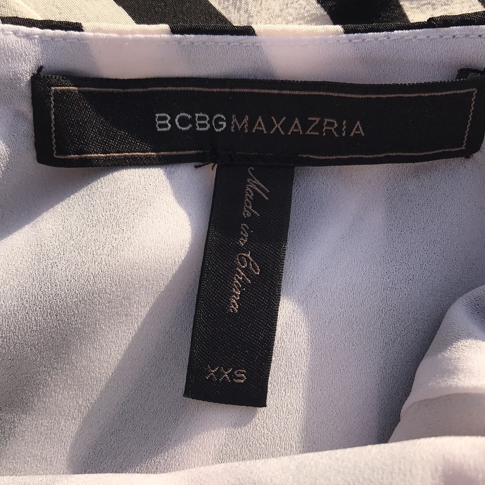 🎯NWOT BCBGMaxAzria Dana Stripe Open Back Halter Top - Picture 10 of 13